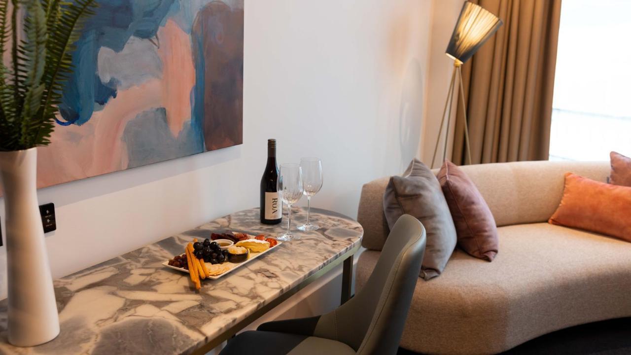 Horizon By Skycity โอ๊คแลนด์ ภายนอก รูปภาพ A wine tasting at the hotel