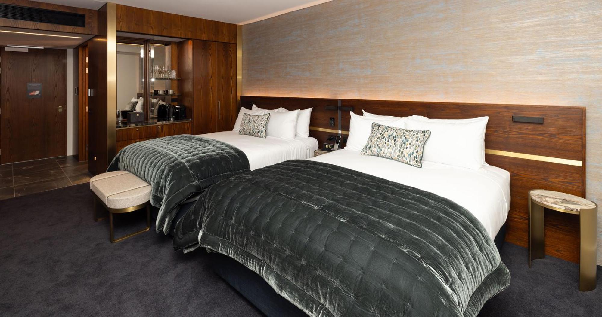 Horizon By Skycity โอ๊คแลนด์ ภายนอก รูปภาพ A bedroom at The Ivy Collection