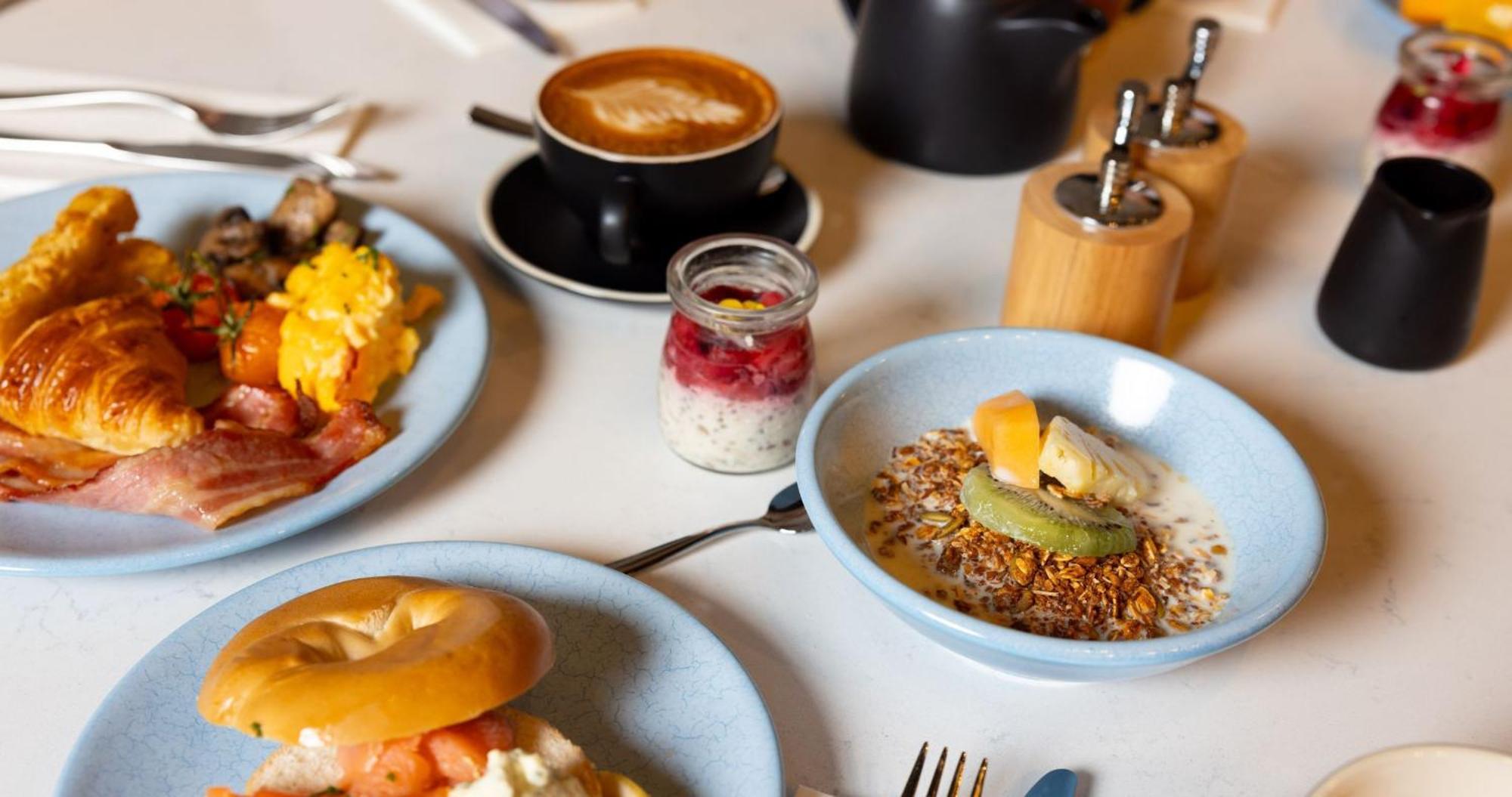Horizon By Skycity โอ๊คแลนด์ ภายนอก รูปภาพ Breakfast at the Bluebird Cafe